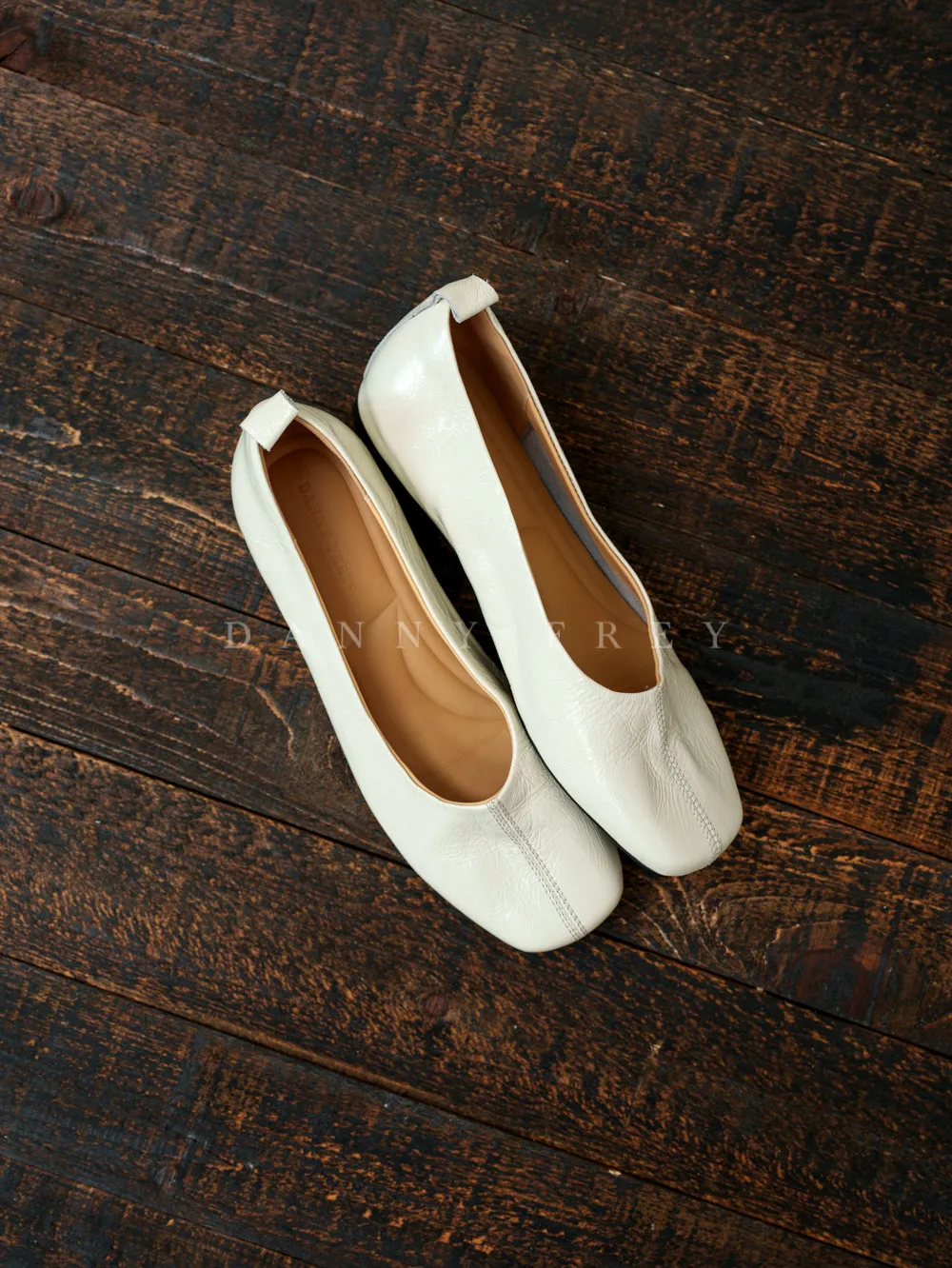 Retro Artistic Square-toe Low-heel Flats, New Soft-soled Comfortable Commuter Grandma Shoes That Won't Tire Your Feet