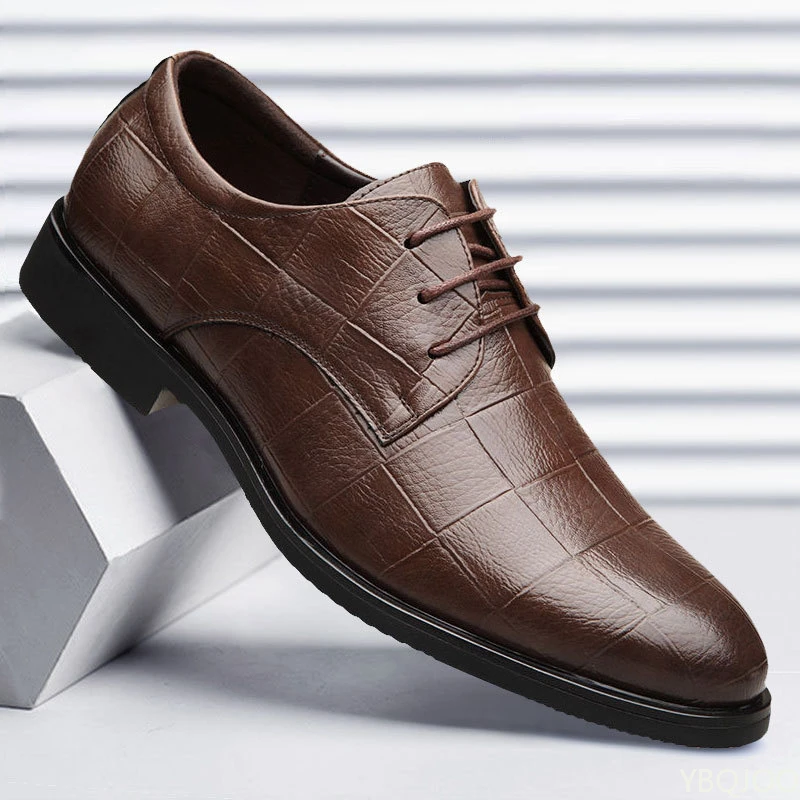 New Mens Business leather Shoes Soft soled comfortable formal shoe Casual versatile work footwear Fashion light Male shoes Homme