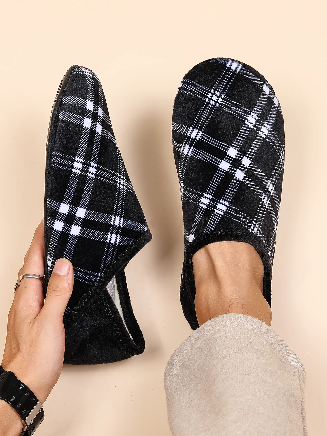 Warm Cotton Home Slippers Men Plaid Lightweight Indoor Shoes Non-Slip Rubber Sole Soft Bottom Cozy Bedroom House Moccasins