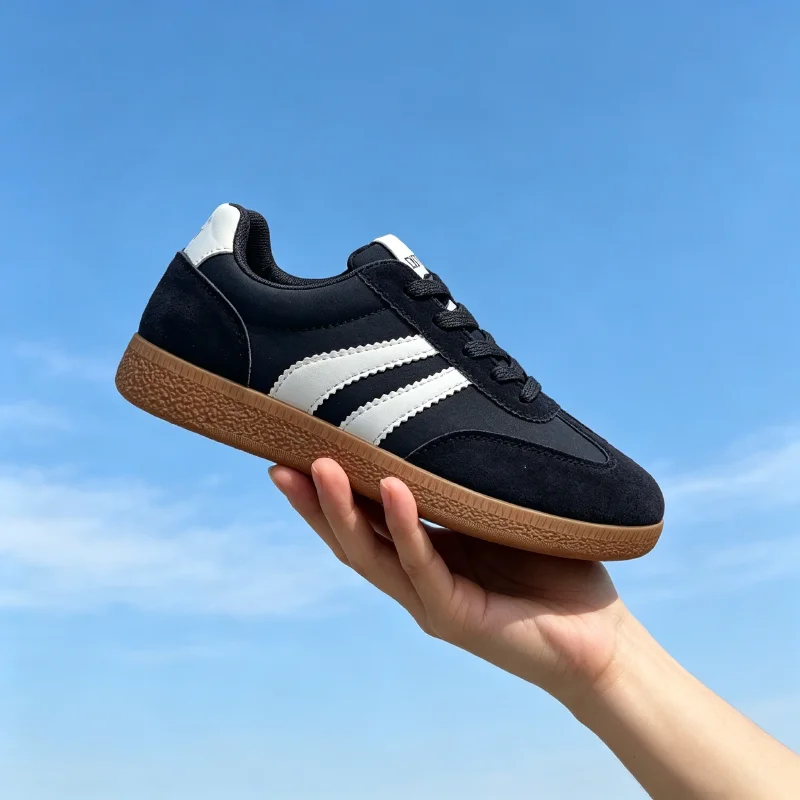 2026 New Couple Shoes, Large Size 35-43 Men's Shoes, Thick-Soled Casual Shoes, Trendy Versatile Sneakers, Comfortable Women's Shoes, Running Men's Shoes, Classic German Training Shoes
