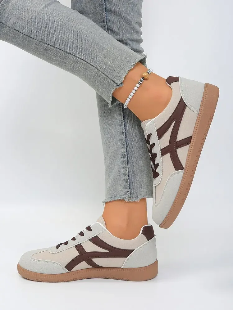 Large Size Women's Running Shoes Fashionable Retro Casual All-Match Flat Bottom Sports Sneakers Autumn Season White Shoes