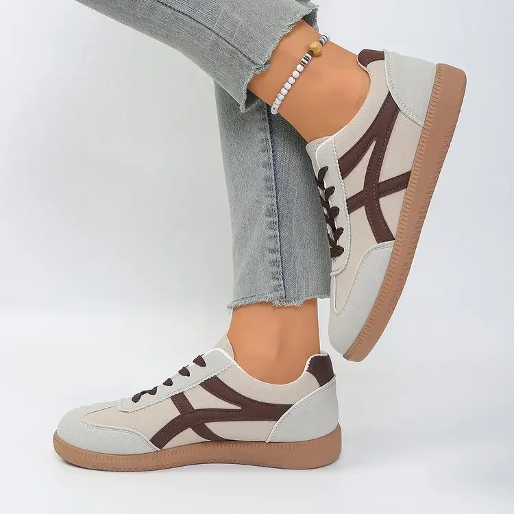 Large Size Women's Running Shoes Fashionable Retro Casual All-Match Flat Bottom Sports Sneakers Autumn Season White Shoes