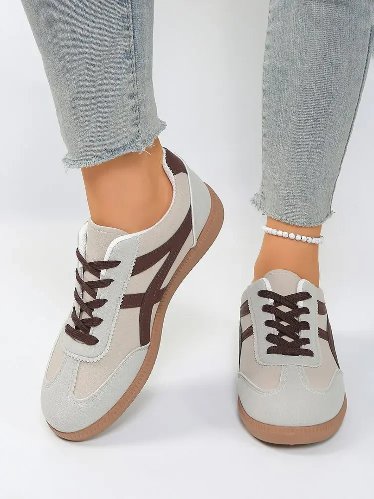 Large Size Women's Running Shoes Fashionable Retro Casual All-Match Flat Bottom Sports Sneakers Autumn Season White Shoes