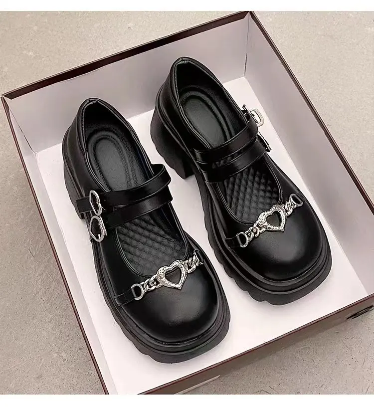 2024 Sweet Heart-Shaped Buckle Lolita Shoes Women Patent Leather Platform Mary Janes Woman Metal Decoration Chunky Heels Pumps
