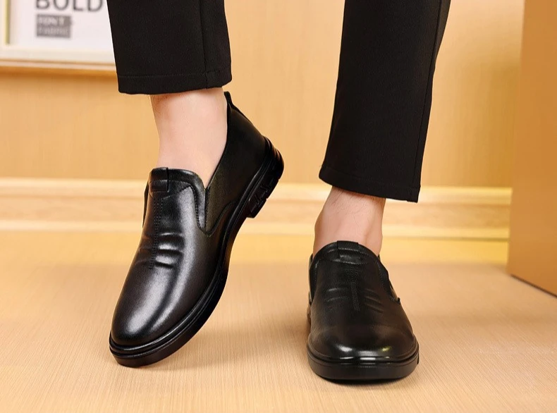 Men's Cow Leather Shoes Genuine Leather Handmade Business shoes Round Toe Casual Loafers Comfortable Man footwear Zapatos Homme
