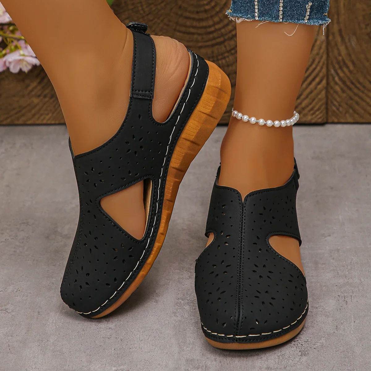 2026 New Women's Wedge Sandals Fashion Recessed Design, Retro-Style Beach Shoes Casual Sandals, Large-Sized Summer Women's Shoes