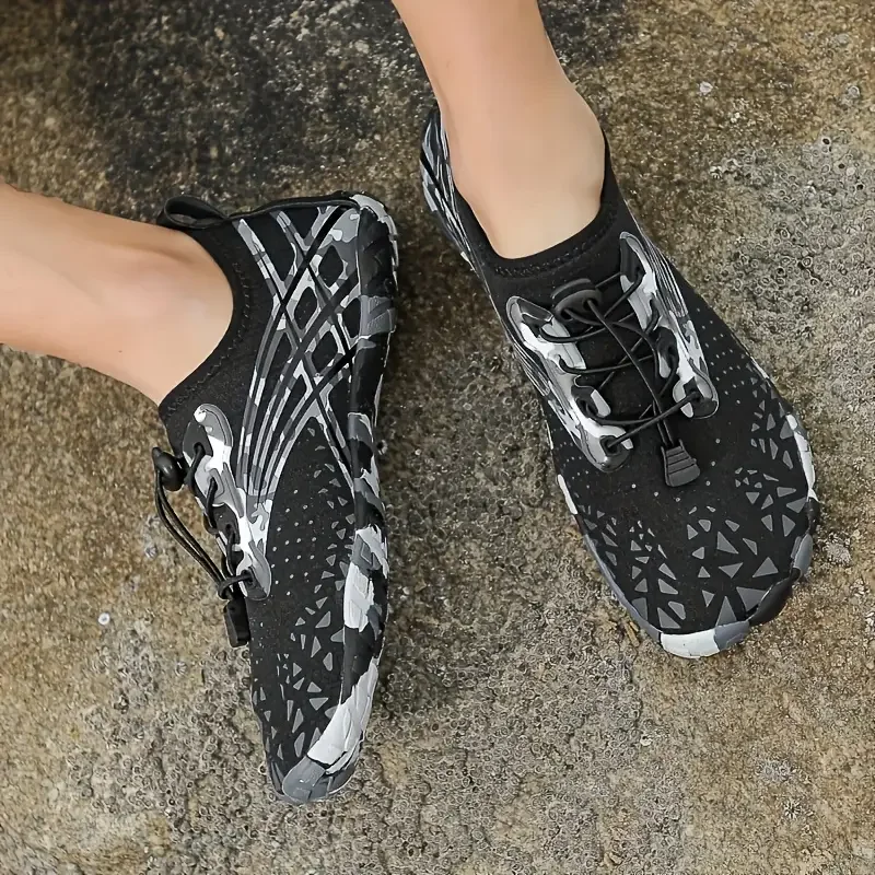 Wading Shoes non-slip Quick Drying Men's style Female style outdoors swim dive SANDALS Scratch resistant bottom Fishing shoes