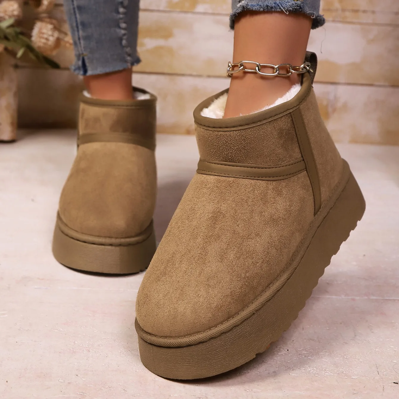 Real Sheepskin Wool Low-cut Warm Comfortable Shoes Women Fashion Short Shoes 2025 New Winter Warm Boots Fur Ladies Snow Boots