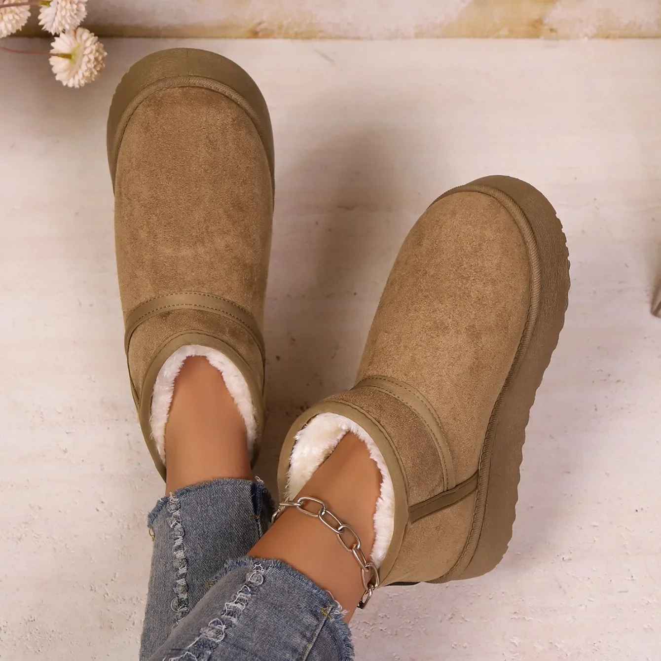 Real Sheepskin Wool Low-cut Warm Comfortable Shoes Women Fashion Short Shoes 2025 New Winter Warm Boots Fur Ladies Snow Boots