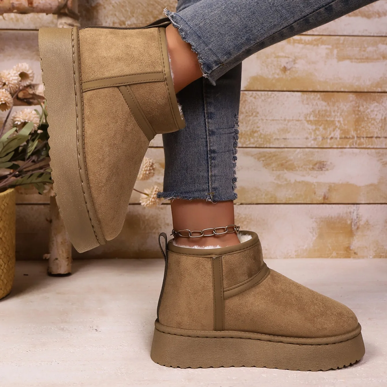 Real Sheepskin Wool Low-cut Warm Comfortable Shoes Women Fashion Short Shoes 2025 New Winter Warm Boots Fur Ladies Snow Boots