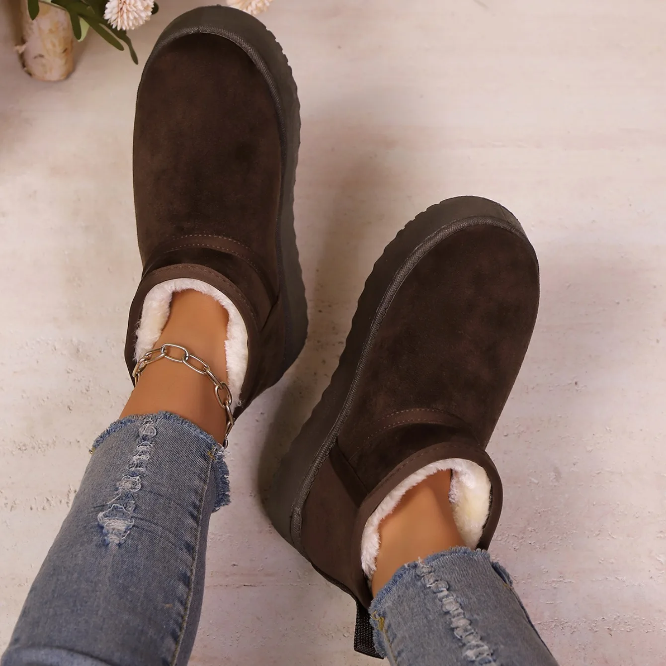 Real Sheepskin Wool Low-cut Warm Comfortable Shoes Women Fashion Short Shoes 2025 New Winter Warm Boots Fur Ladies Snow Boots