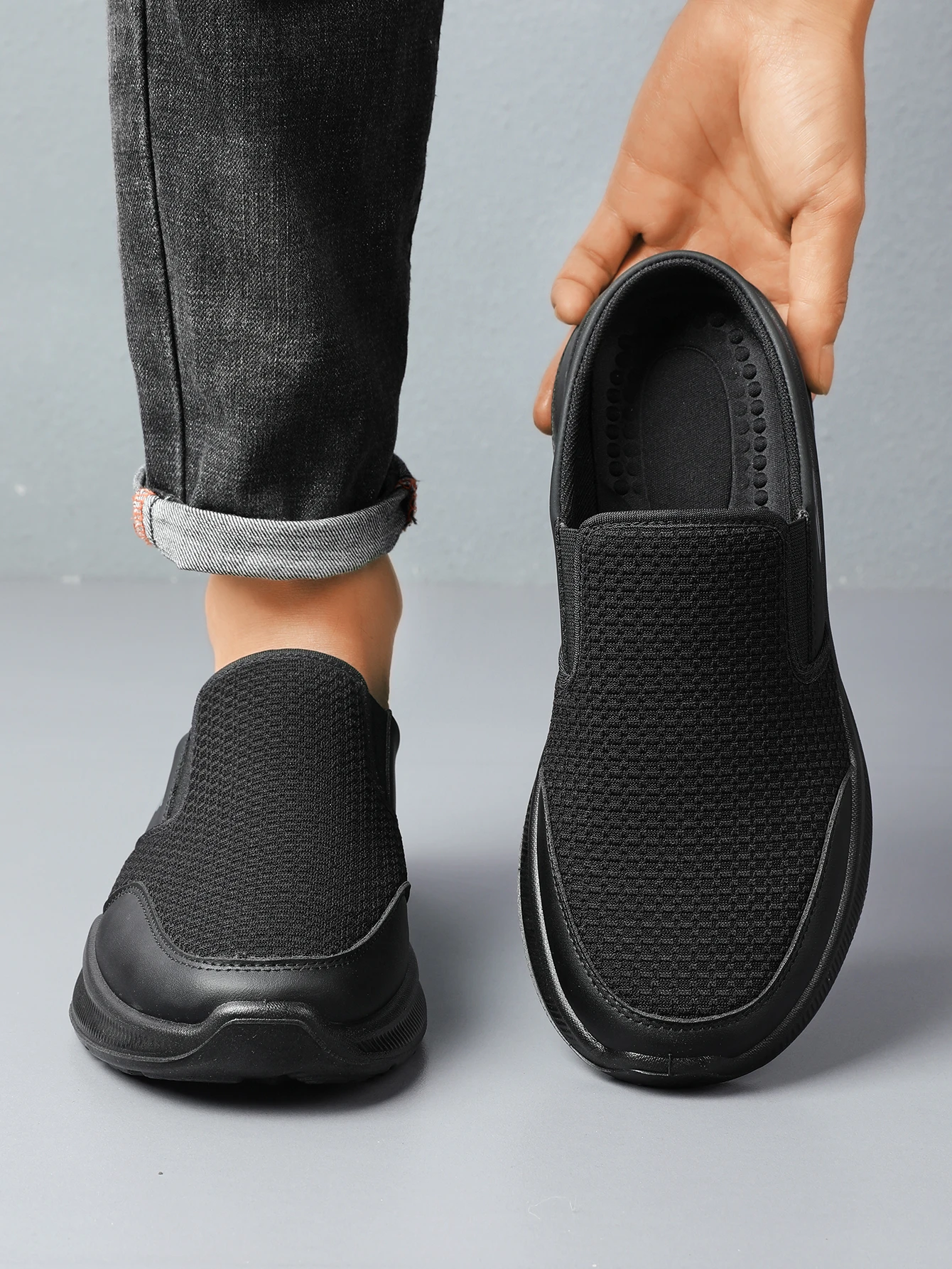 Men's Fashionable and Lightweight Men's Slippers with Good Breathability Casual Sneakers Men's Summer Sneakers