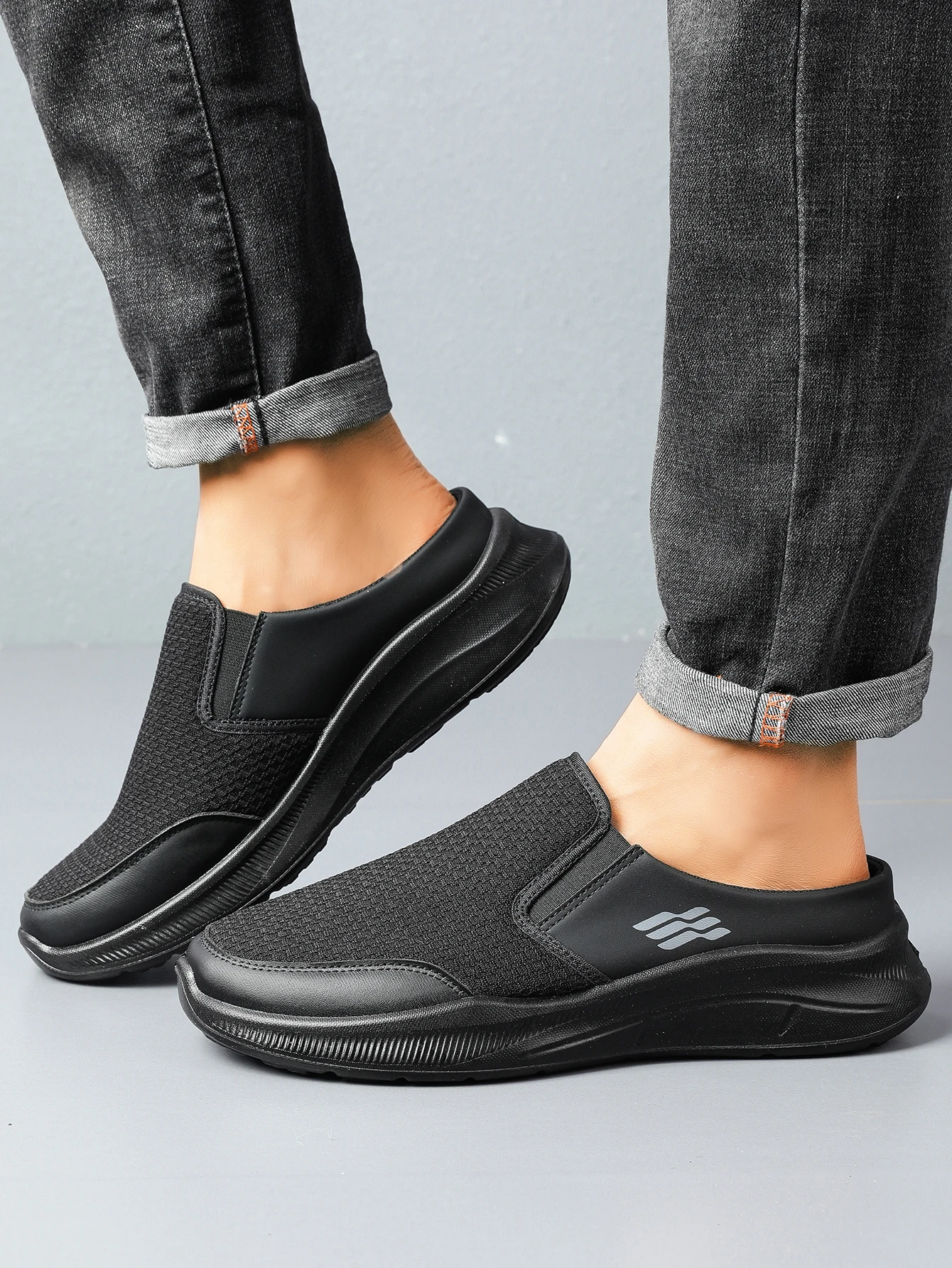 Men's Fashionable and Lightweight Men's Slippers with Good Breathability Casual Sneakers Men's Summer Sneakers