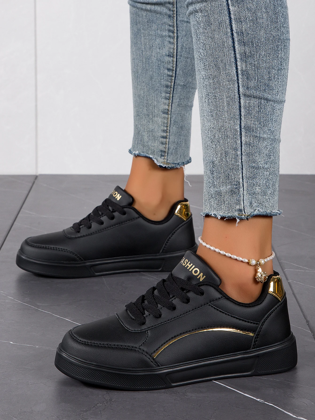 Baasploa Women Casual Sneakers Leather Platform Sneakers for Women Classics Comfort Skateboarding Shoes Non-Slip