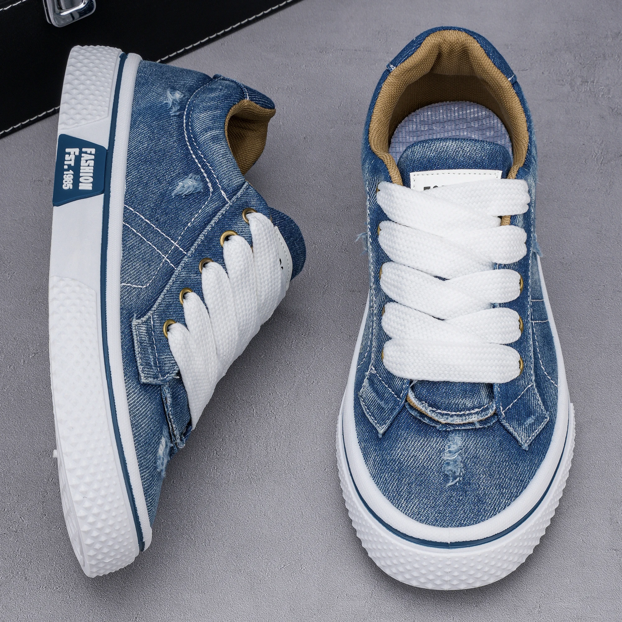 Personalized Spring and Autumn New Men's Shoes, Korean Style Fashionable Large Size Low-Top Casual Shoes, Denim Single Shoes, Versatile Sneakers