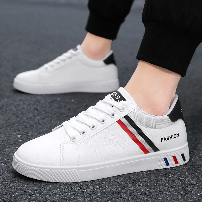Men's Round Toe Casual Sports Shoes for Commuting, Simple Spring and Autumn Style, Lightweight, Breathable and Comfortable Men's
