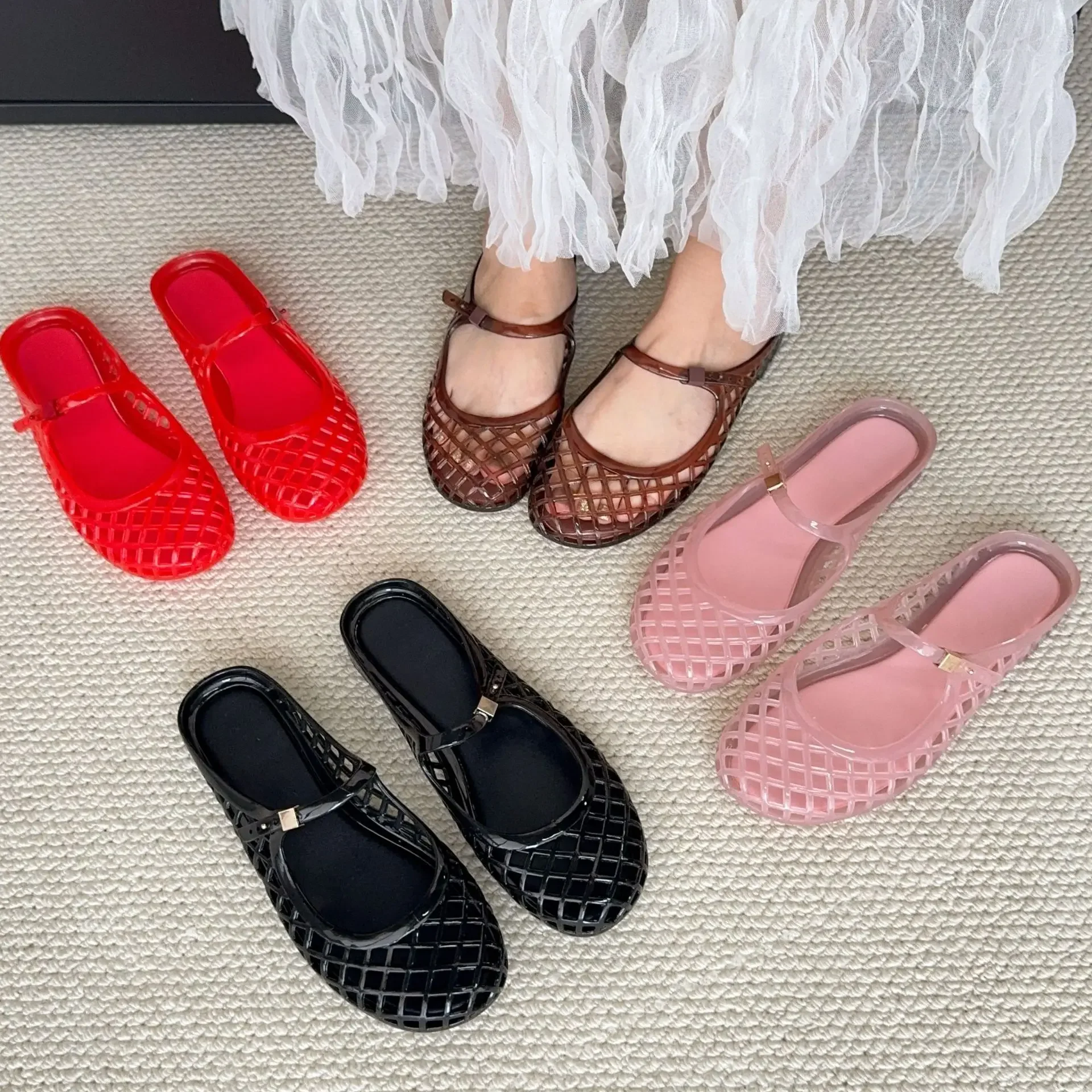 Women Hollow Jelly Mules Slippers Summer Mary Jane Round Toe Slip On Crystal PVC Sandals Breathable Outdoor Beach Flat Shoes