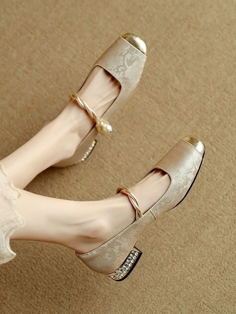 2026 Hot Sale Women's Versatile French Style Shallow Mouth Single Shoes Casual Lightweight Mary Jane Shoes