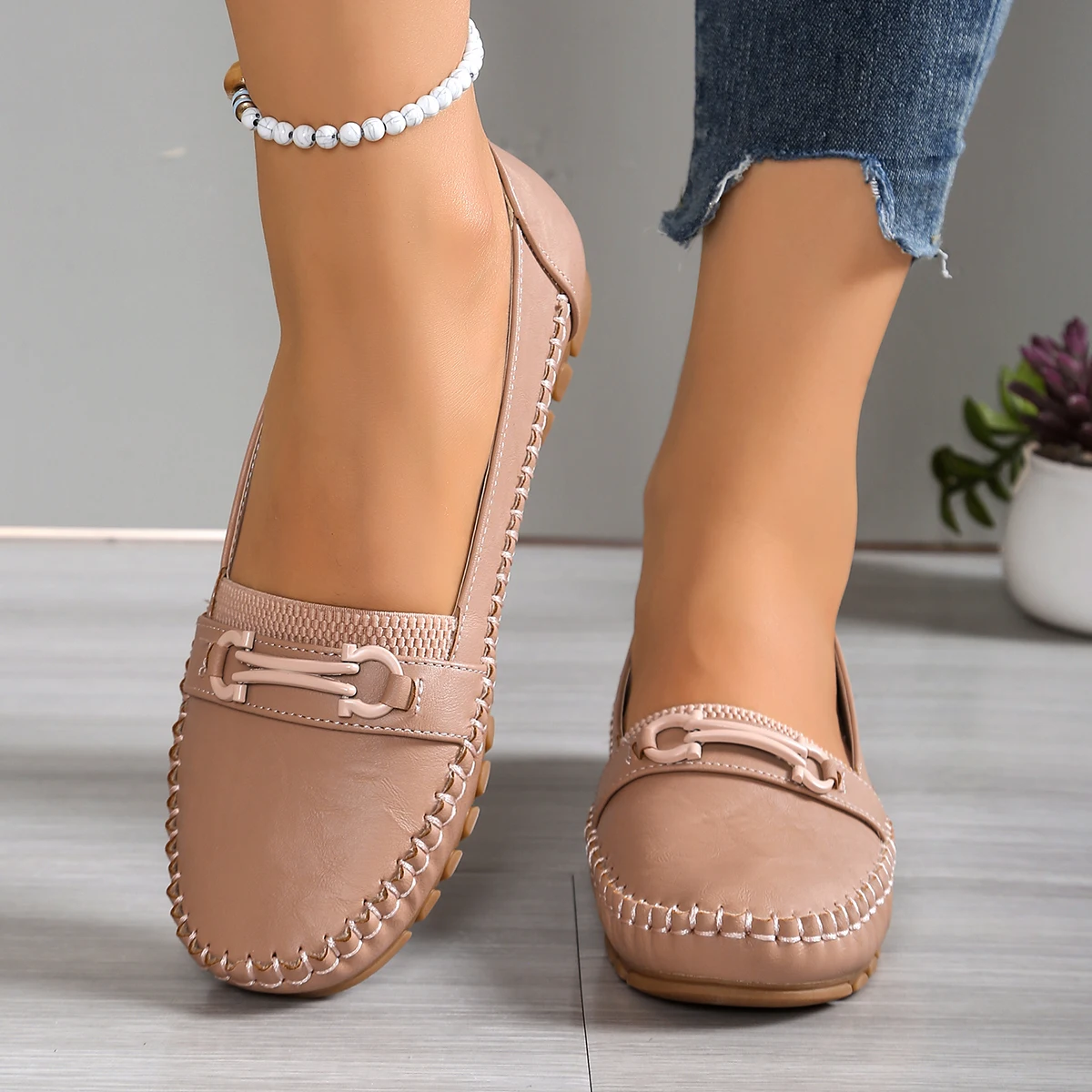 goreyodoly Women Comfortable Slip-On Loafers Lightweight Breathable Wide Fit Flats with Chain Decoration