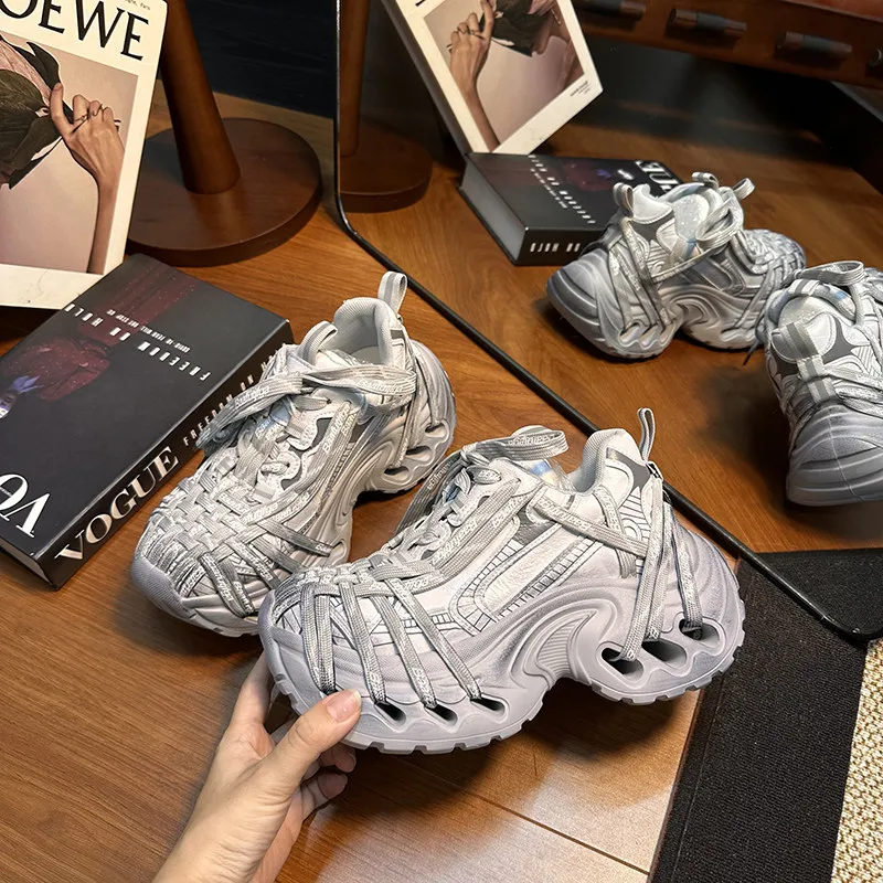 2026 Retro Lace-Up Distressed Platform Chunky Dad Sneakers for Women,Fashionable Versatile Height-Increasing Casual Sports Shoes