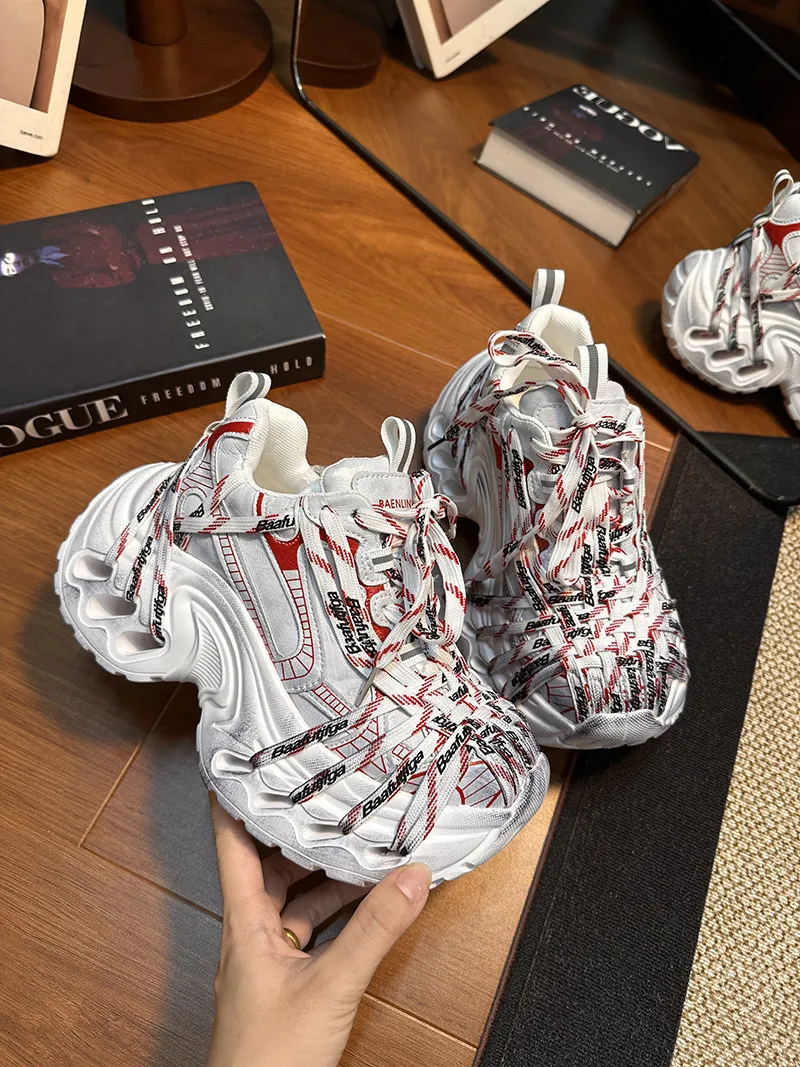 2026 Retro Lace-Up Distressed Platform Chunky Dad Sneakers for Women,Fashionable Versatile Height-Increasing Casual Sports Shoes