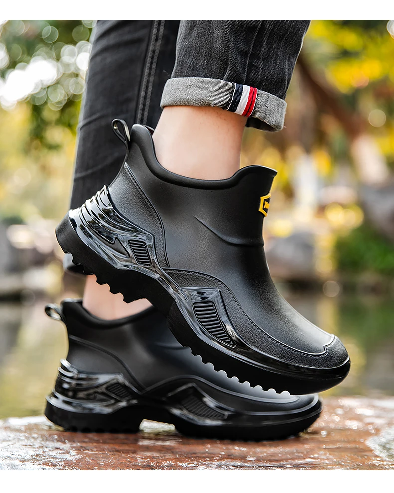 Men's Ankle Rain Boots Outdoor Waterproof Men Rain Shoes Anti-Slip Wear-resistant Men Kitchen Water Shoes Fishing Rubber Shoes