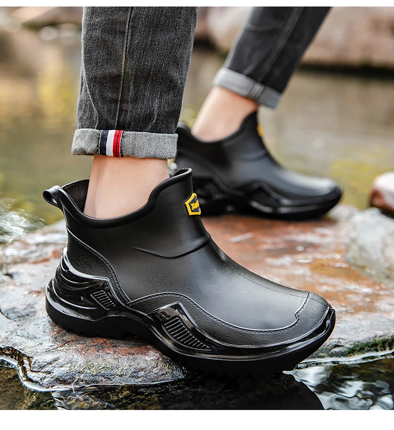Men's Ankle Rain Boots Outdoor Waterproof Men Rain Shoes Anti-Slip Wear-resistant Men Kitchen Water Shoes Fishing Rubber Shoes