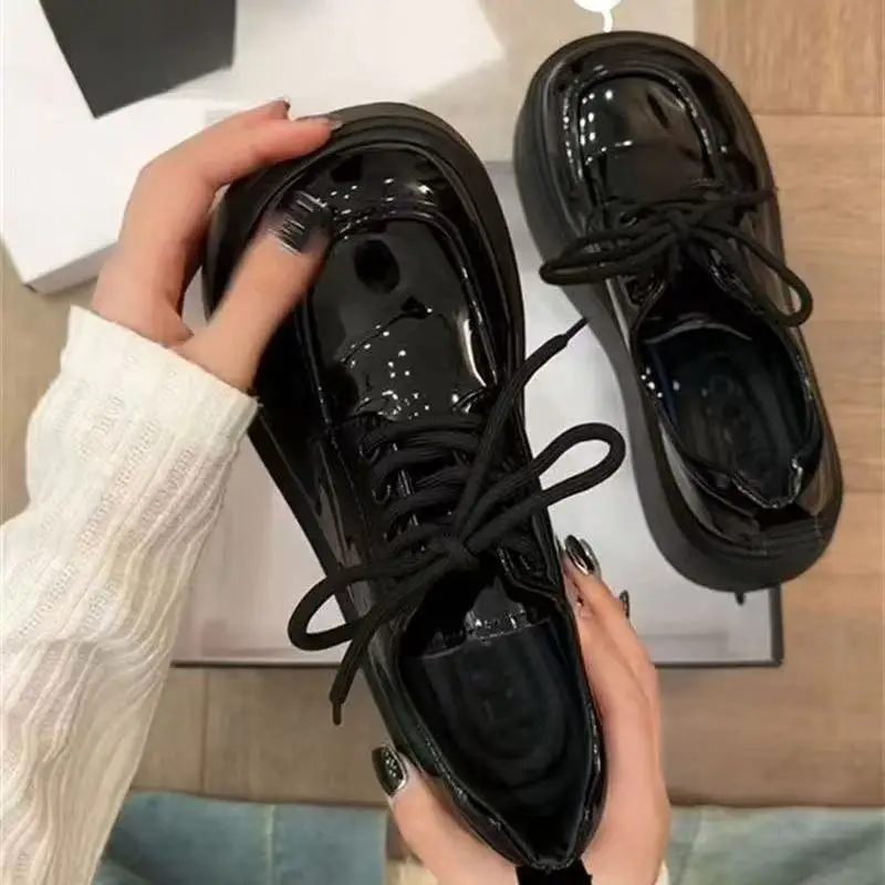 Fashionable New Sexy and Elegant Loafers Spring/autumn Round Toe Comfortable Thick Sole Non Slip Casual Sports Shoes for Women