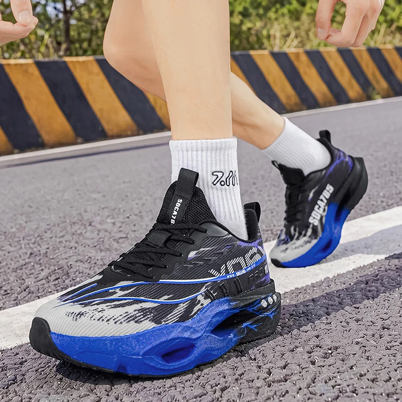 Men's casual sports shoes with carbon plate for running assistance, breathable mesh, comfortable low-top lace-up trail running shoes, zero drop thick sole, slow rebound, non-slip, suitable for gym jogging and camping