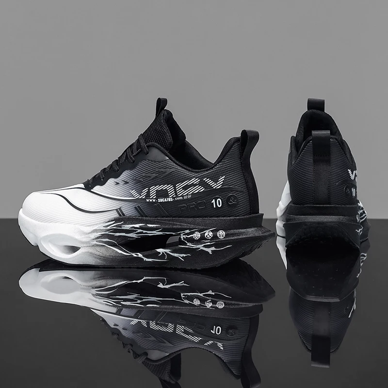 Men's casual sports shoes with carbon plate for running assistance, breathable mesh, comfortable low-top lace-up trail running shoes, zero drop thick sole, slow rebound, non-slip, suitable for gym jogging and camping