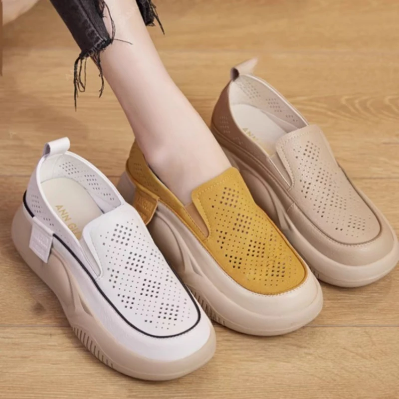 Round Toe Fitting Single Shoe and Soft Sole 2024 New Summer Thick Sole Small White Shoes for Women Female Hollow Out Loafers