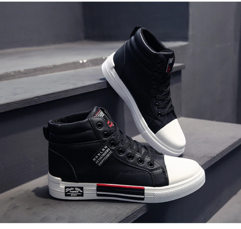 2025 New Breathable Soft Sole Men's Casual Sports Shoes Korean Fashion Student Jogging Shoes Youth Board Shoes