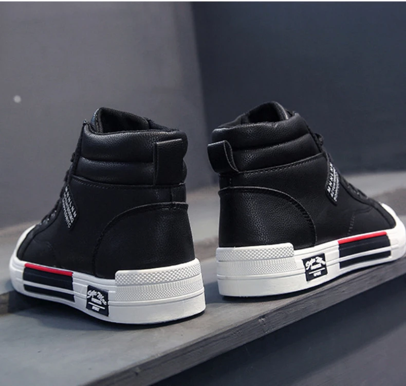 2025 New Breathable Soft Sole Men's Casual Sports Shoes Korean Fashion Student Jogging Shoes Youth Board Shoes