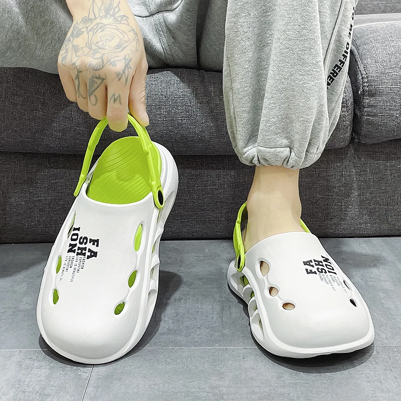 Summer Men‘s Outdoor Sandals Slippers Beach Comfortable Thick Soft Sole Clogs Men Casual Shoes Garden Shoes Mens Beach Sandals