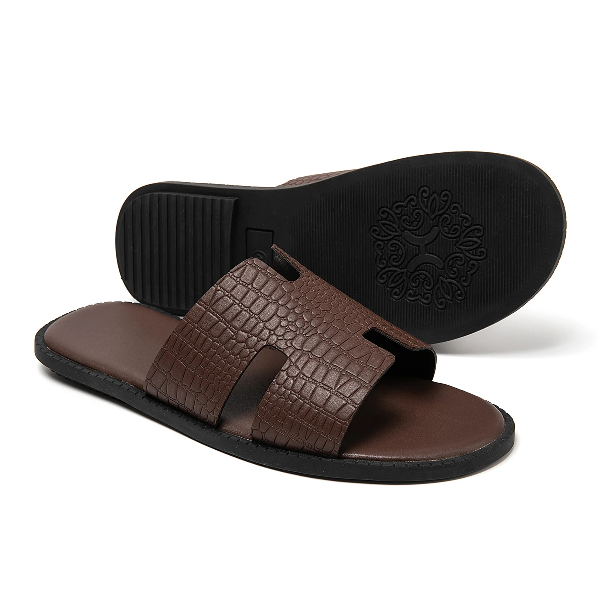 Men's Fashion Cool Slippers Are Suitable for Daily Home Bathroom Outdoor Leisure Sandals Breathable Men's Cool Slippers