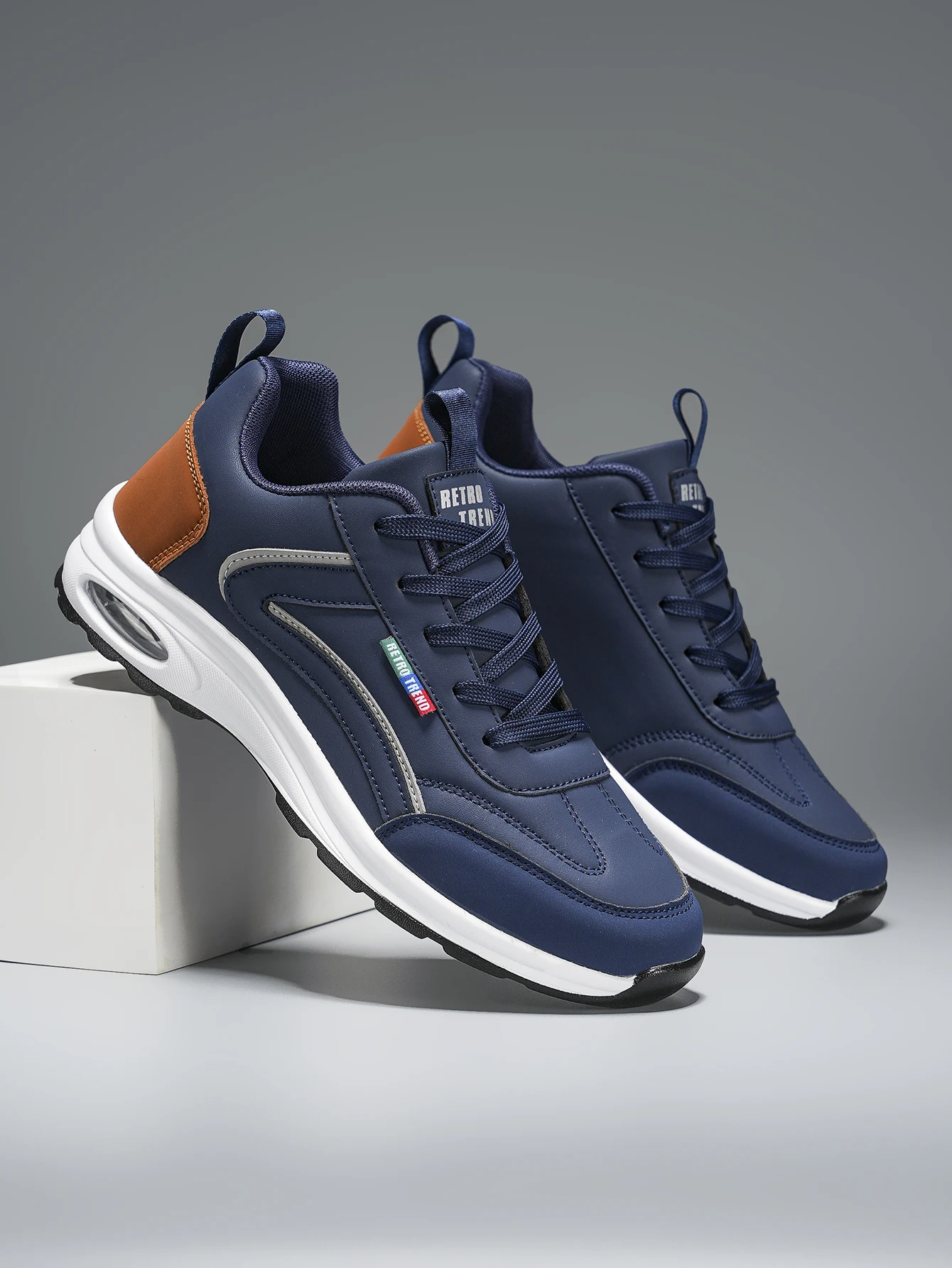 Men's Large Size Sports Shoes Outdoor Hiking Running Comfortable Casual Versatile Fashionable Training Shoes for Couples