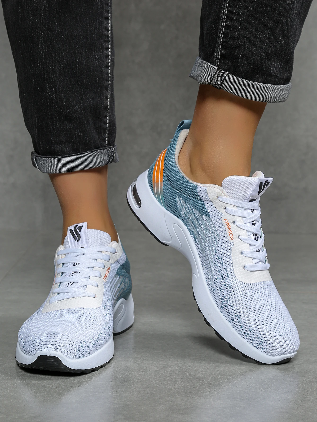 Men's Breathable Lace-Up Running Shoes, Knitted Mesh Casual Shoes, Comfortable Cushioned Sole Footwear for Daily Wear