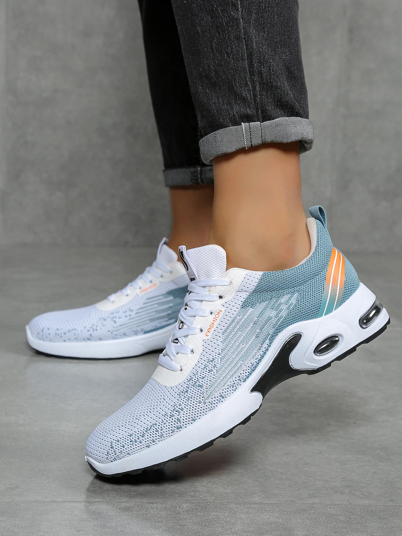 Men's Breathable Lace-Up Running Shoes, Knitted Mesh Casual Shoes, Comfortable Cushioned Sole Footwear for Daily Wear