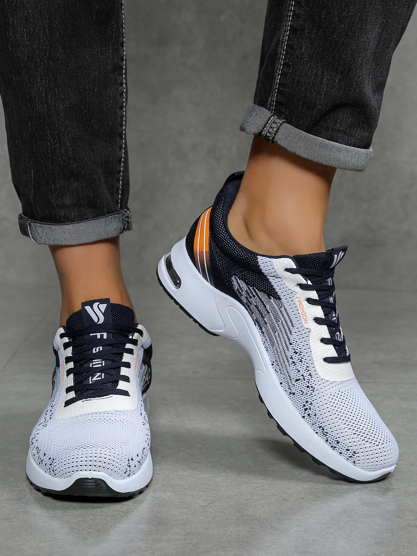 Men's Breathable Lace-Up Running Shoes, Knitted Mesh Casual Shoes, Comfortable Cushioned Sole Footwear for Daily Wear