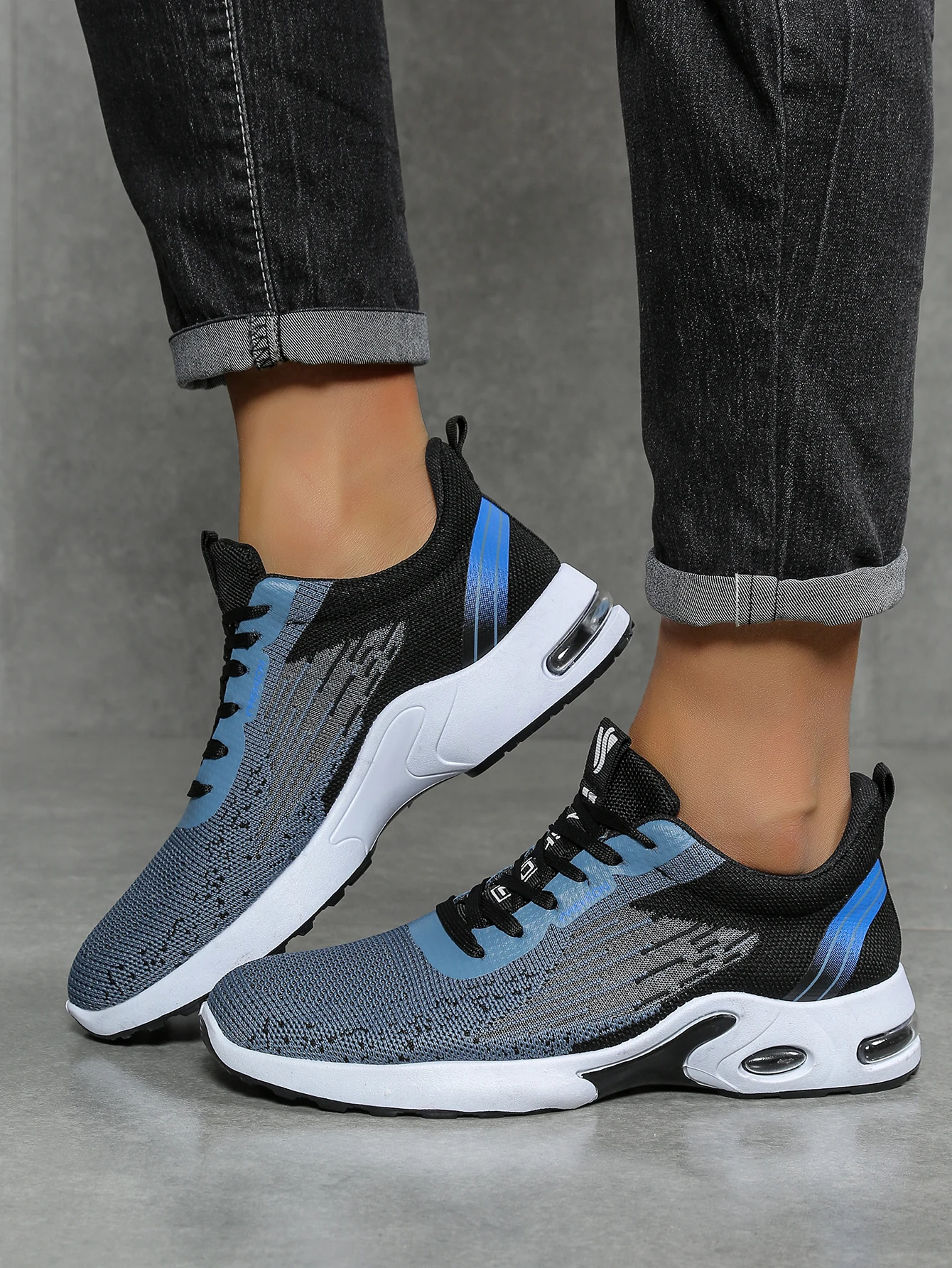 Men's Breathable Lace-Up Running Shoes, Knitted Mesh Casual Shoes, Comfortable Cushioned Sole Footwear for Daily Wear