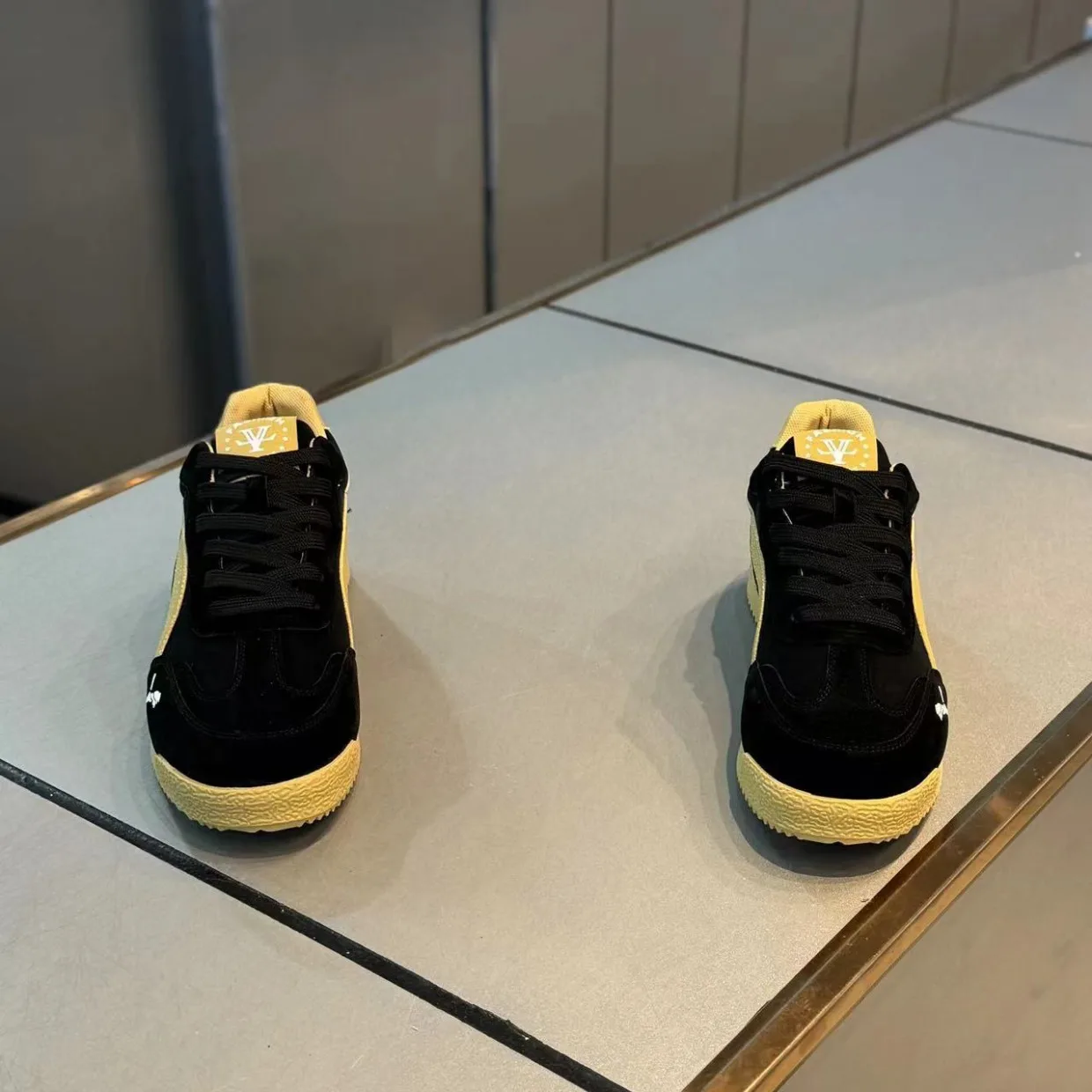 Large Size Men's Retro Sport Shoes Low-Top Flat Bottom Comfortable German Trainer for Summer And Autumn Stylish Footwear