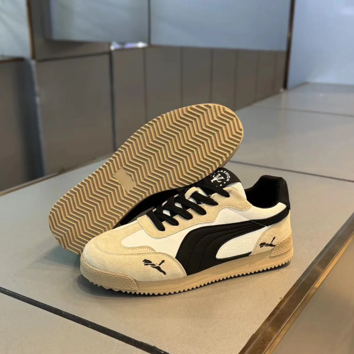 Large Size Men's Retro Sport Shoes Low-Top Flat Bottom Comfortable German Trainer for Summer And Autumn Stylish Footwear