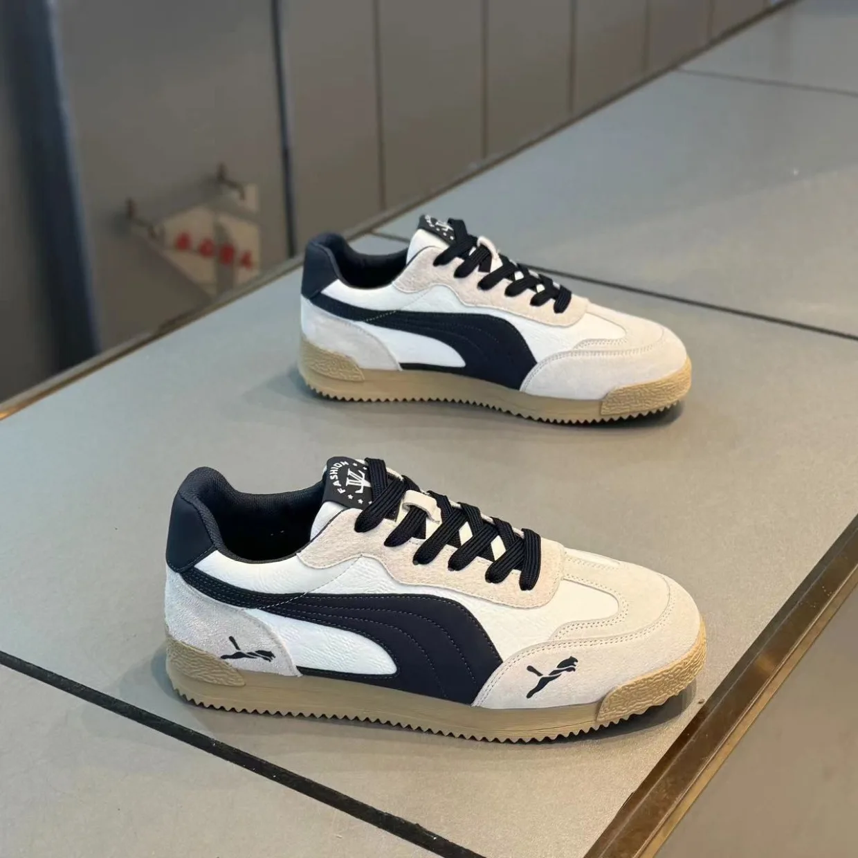 Large Size Men's Retro Sport Shoes Low-Top Flat Bottom Comfortable German Trainer for Summer And Autumn Stylish Footwear