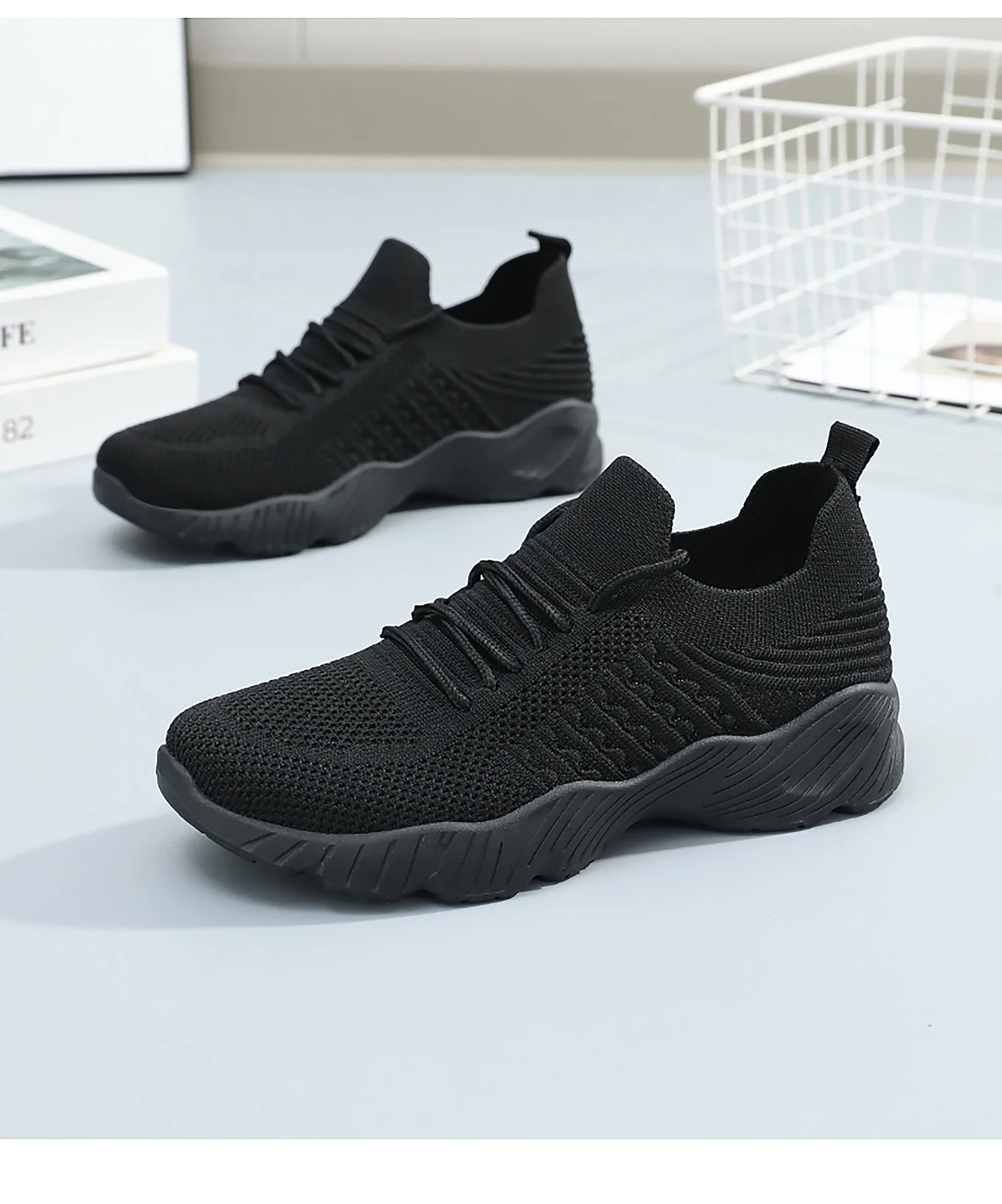 Women Breathable Flying Weave Sneakers Lightweight Soft Sole Elderly Mom Walking Shoes Summer Mesh Non Slip Casual Sports Shoes