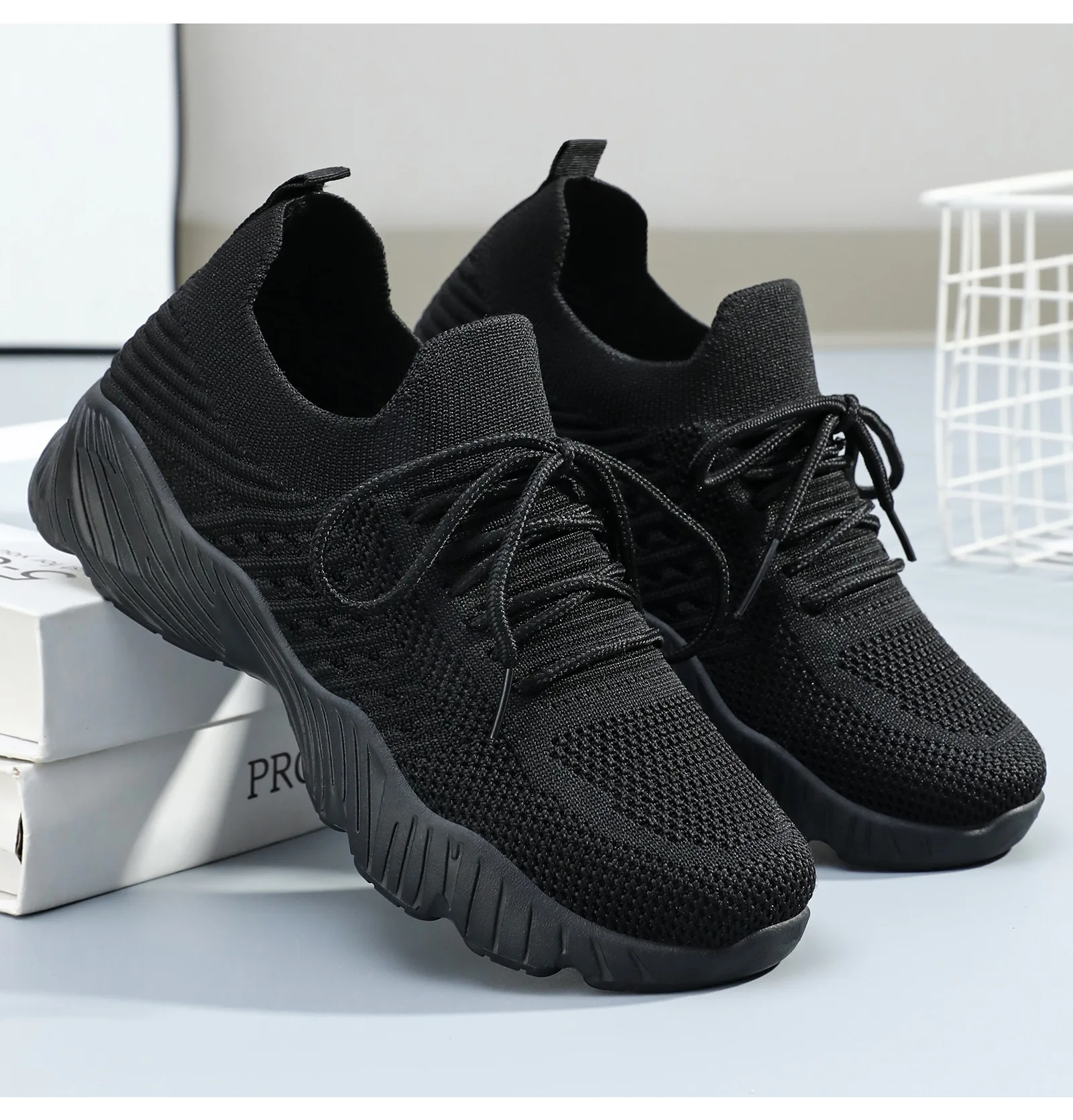 Women Breathable Flying Weave Sneakers Lightweight Soft Sole Elderly Mom Walking Shoes Summer Mesh Non Slip Casual Sports Shoes