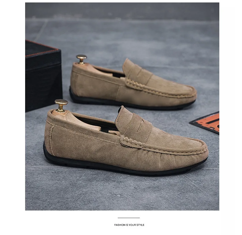 Men's Loafers Lightweight and Breathable Casual Shoes Mens Flat Driving Shoes Soft Sole Slip-on Business Shoes Moccasins