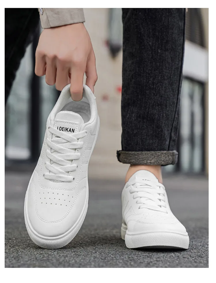 Men Classic Leather Skate Shoes Lace Up Flat Casual Sneakers Non Slip Daily Walking Footwear Black White 2 Colors