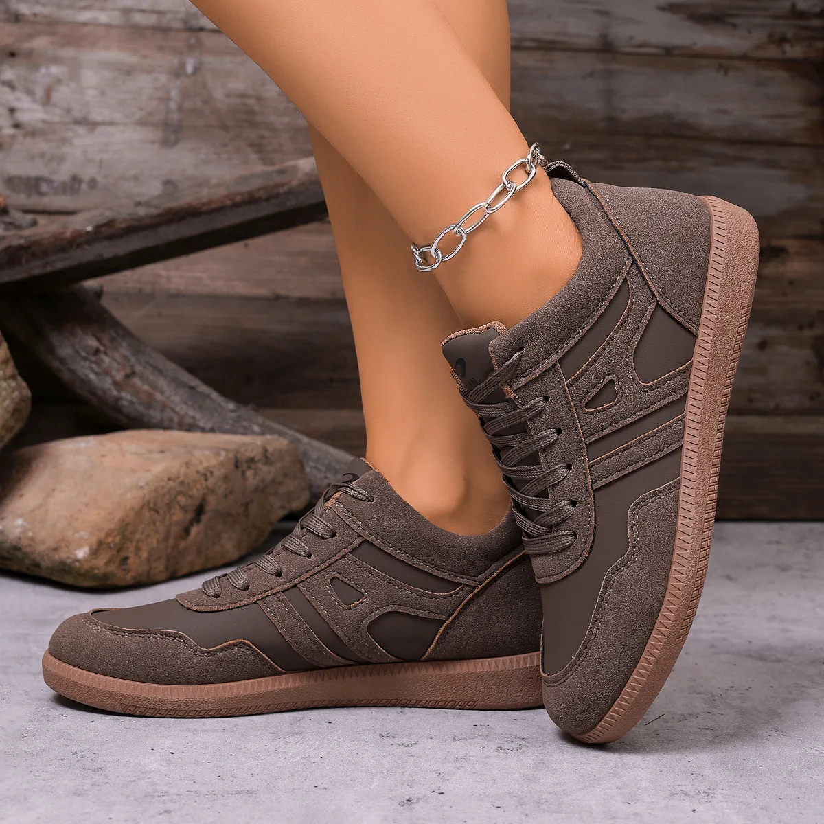 New 2026 Ladies Black Soft-soled Comfortable Sneakers Women's Leisure Joker Walking Shoes Tenis Feminino Zapatillas Mujer