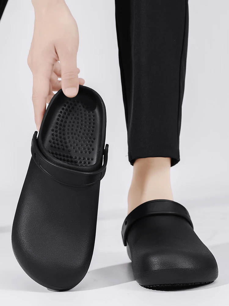2025 New Fashion Men's Slip-On Half-Mule Closed-Toe Non-Slip Work Shoes Chef Shoes Lightweight Beach Shoes Casual Men's Shoes