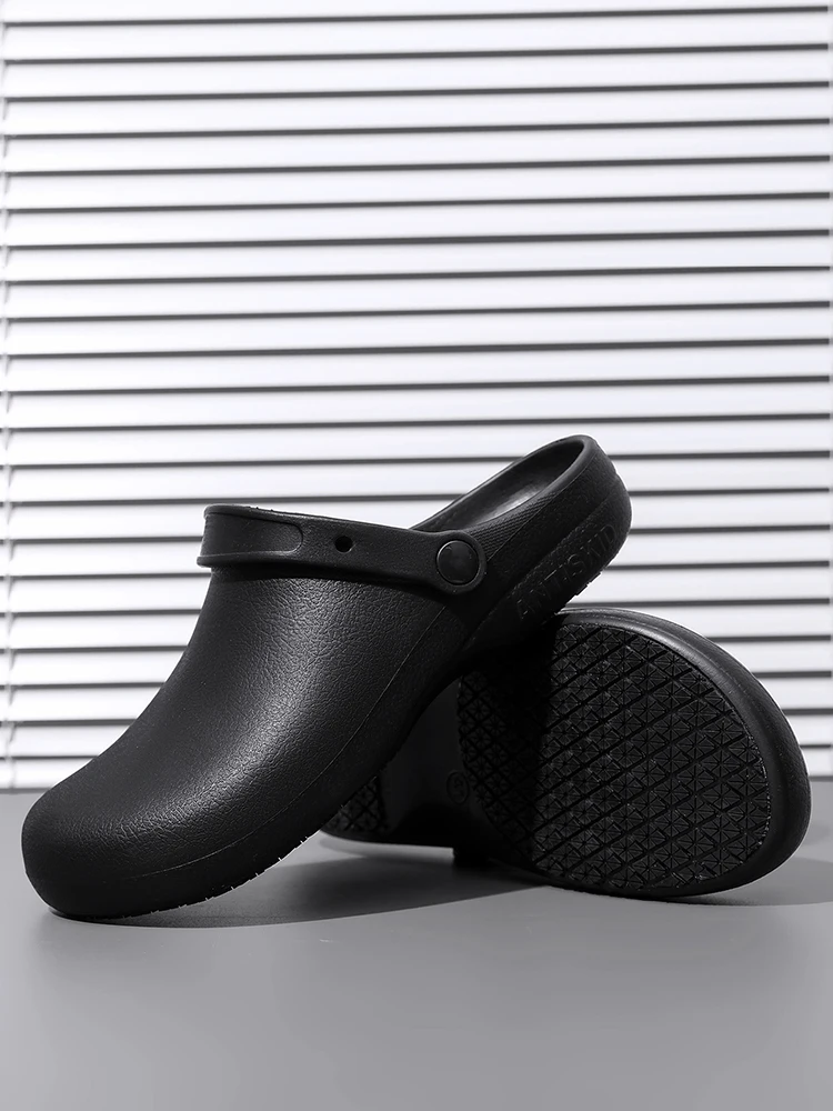 2025 New Fashion Men's Slip-On Half-Mule Closed-Toe Non-Slip Work Shoes Chef Shoes Lightweight Beach Shoes Casual Men's Shoes